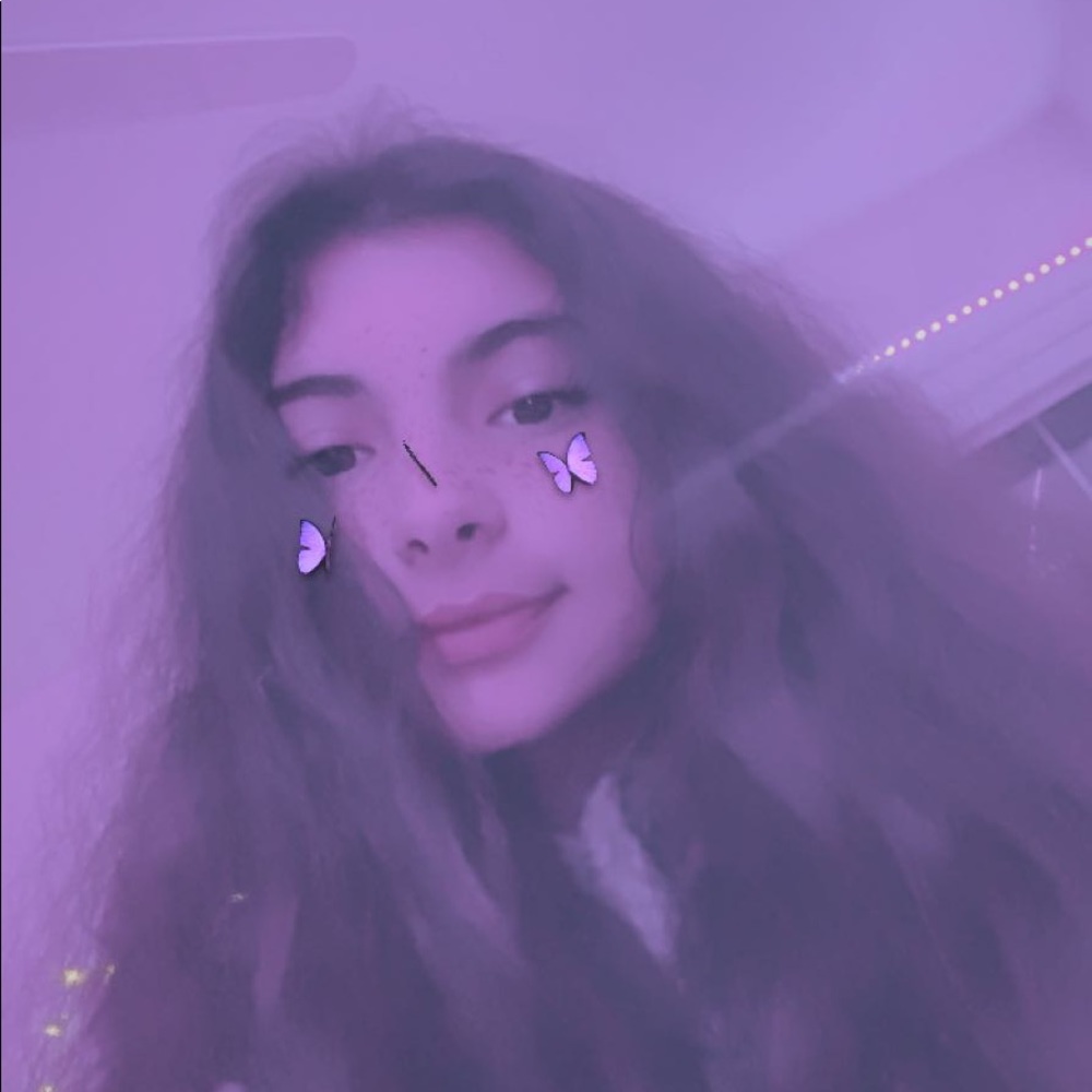 Meet your Posher, Adriana